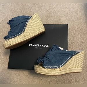 NIB by Kenneth Cole New York Odele 2 Slide Wedges in Blue, Size 9